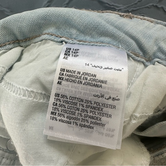 Charter Club Bristol Capri Size 14P Tummy Control Blue Denim - Picture 5 of 7